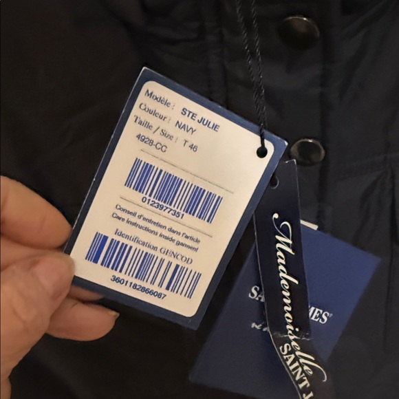 Saint James Mademoiselle Navy Quilted Vest with beautiful stripes on lining. 14 - Picture 6 of 14